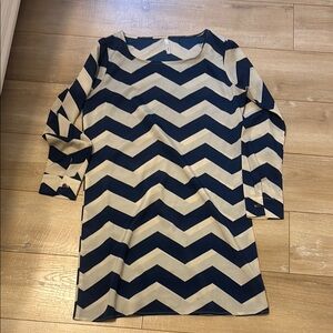 Chevron My Story Patterned Long Sleeve Dress Size Small